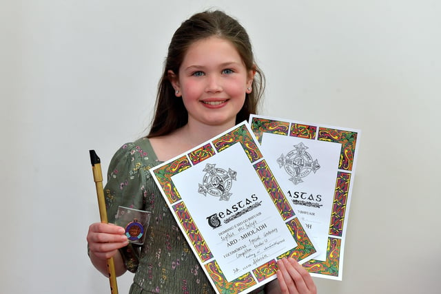 Sophie McIntyre was Highly Commended in both Under 12 Special centenary Competition and Tin whistle Age 9 to 12 at the Feis Doire Colmcille, held in Millennium Forum. DER2216GS  067