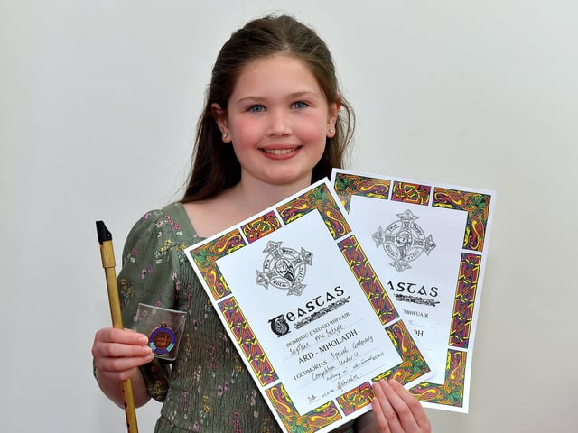 Sophie McIntyre was Highly Commended in both Under 12 Special centenary Competition and Tin whistle Age 9 to 12 at the Feis Doire Colmcille, held in Millennium Forum. DER2216GS 067