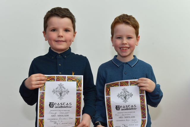 Brothers Darragh and Finn Davanport were highly commended in P1 Childrens Verse and P4 Boys Verse at the Feis Doire Colmcille, held in Millennium Forum. DER2216GS  112