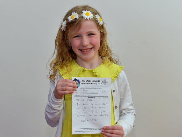 Faye McLaughlin was placed second P2 Poem at the Feis Doire Colmcille, held in Millennium Forum. DER2216GS  108