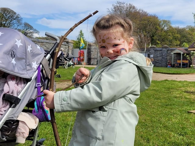 Clíodhna McAuley with her handmade bow and arrow.