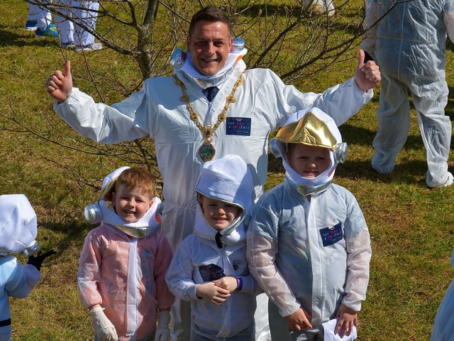 Mayor Graham Warke, his son Ollie and friends took part in the successful world record attempt for the most people dressed as astronauts in one place. The previous record was 257 held by a school in England. Photo: George Sweeney. DER2216GS – 215