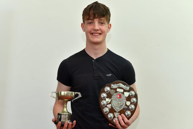 Rossa Bell was the winner of both the McElhinney Shield and Fr Doherty challenge Cup at the Feis Doire Colmcille, held in Millennium Forum. DER2216GS  130