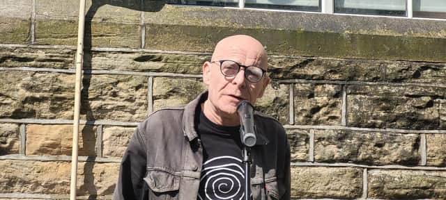 Eamonn McCann speaking at the unveiling of the plaque.