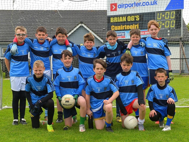 Hollybush Primary School ‘A’ team won the Steelstown Primary Schools Cup, at Páirc Brid recently