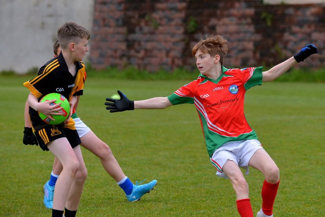 Glendermott in action against Sacred Heart ‘A’ in the recent Doire Trasna Schools Cup competition. Picture by George Sweeney.
