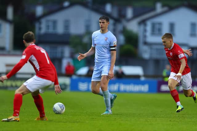 Derry City's Eoin Toal brings the ball out from the back against Sligo Rovers on Monday night. Picture by Kevin Moore/MCI