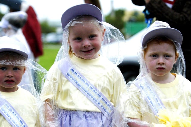 Three little ladies from Sandbank Park at the festival parade.