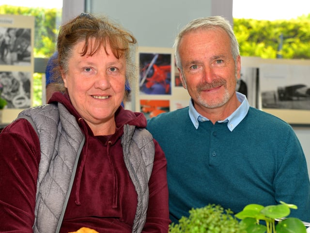 Andrea Mitchell and Gerry Kelly were at the Galliagh Neighbourhood Lunch held in the new Galliagh Community Centre on Friday afternoon last. Photo: George Sweeney.  DER2220GS – 068