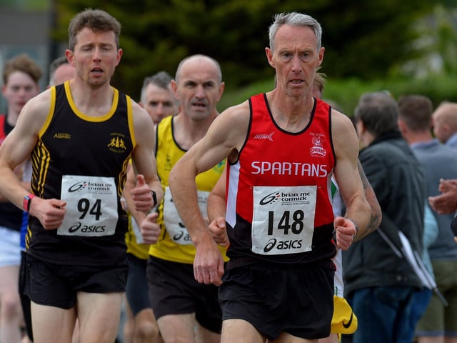 City of Derry Spartans’ Colin Roberts makes his way along Railway Road during the Furey Insurance Buncrana 5Km on Wednesday evening last. Photo: George Sweeney. DER2222GS – 042