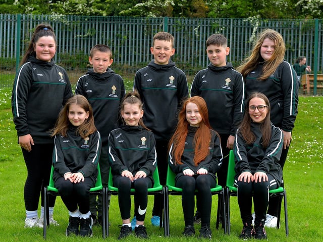 Mr Doyle’s P7 Class at St Columba’s Primary School. DER2220GS – 008