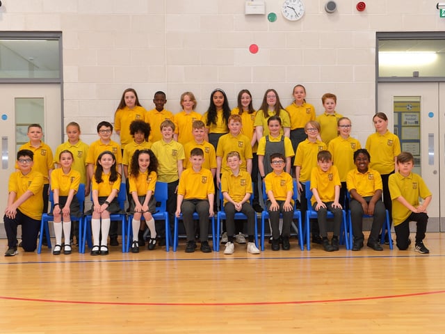 Mrs Kee’s P7 class at Ebrington Primary School. DER22019GS – 152