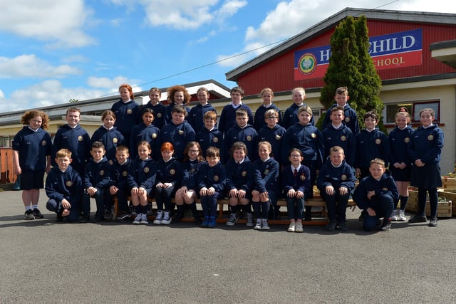 Mr O Faolán’s and Mrs Deasley’s P7 class at Holy Child Primary School. DER2220GS – 032