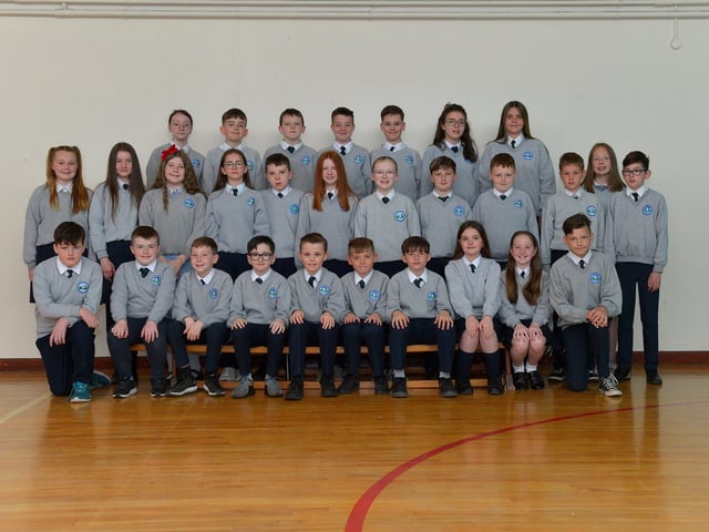 Mrs McDermott’s P7 class at Sacred Heart Primary School. DER22019GS – 048