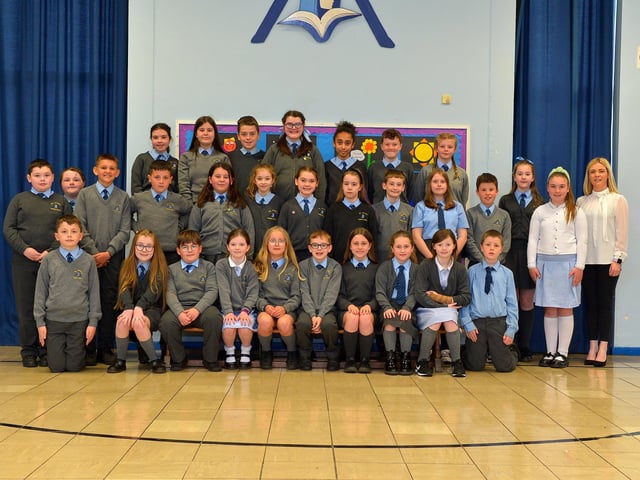 Mrs Morrison pictured with her P7 class at St Anne’s Primary School. DER22019GS - 025