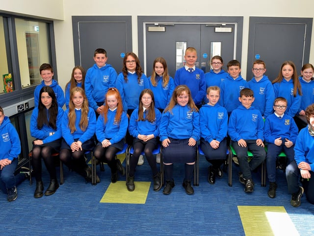 Mr Morrison’s P7 class at Chapel Road Primary School. DER22019GS - 034