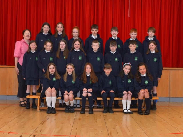 Mrs Smith with her P7 class at St Patrick’s Primary School. DER2222GS – 026