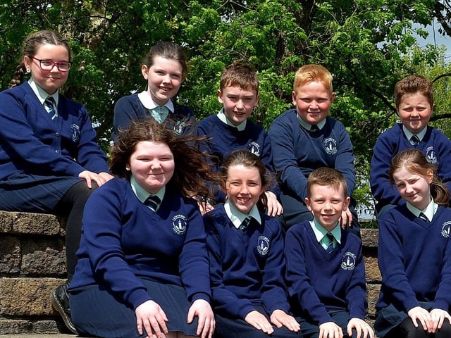 Miss Masterson's P7 class at Long Tower Primary School. DER2220GS â€“ 033