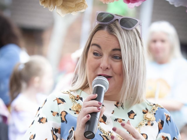 The Mayor of Derry City and Strabane District Council Sandra Duffy addressing the attendance at Wednesdayâ€TMs The Big Lunch at Farland Way.