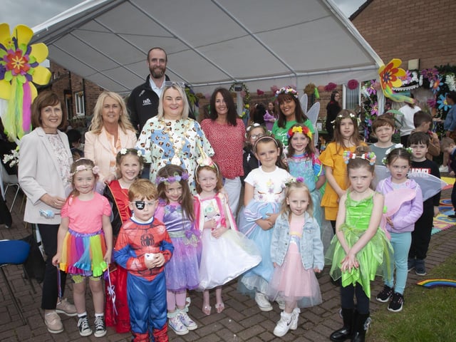 The Mayor of Derry City and Strabane District Council Sandra Duffy pictured at the launch of The Big Lunch at Farland Way last week. On right at back is Margaret Cunningham, event organiser and included is Grainne Robinson, North West Manager, Habinteg Housing Association, Ciara Ferguson, MLA, Mark Durkan, MLA and Councillor Shauna Cusack.