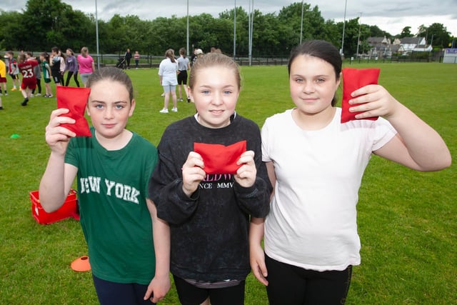 Tossing The Beanbag winner Katie White (centre), with Marian Crumlish (left) 2nd and Holly O'Hagan (right) 3rd at the Steelstown Sports Day on Thursday. Picture by Jim McCafferty Photography