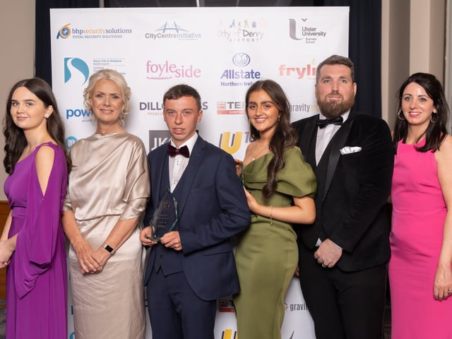 Kymirin Downey and Dearbhla McCaul, Safe Sippin’, runners up in the NW Young Business Person of the Year award, pictured with the award sponsor Declan Meenan of Alchemy.