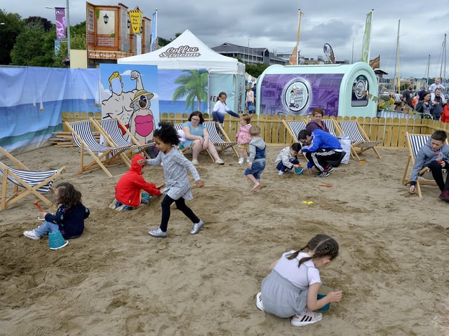 Having fun at the sandpit at the Foyle Maritime Festive on Saturday afternoon last. DER2818GS050