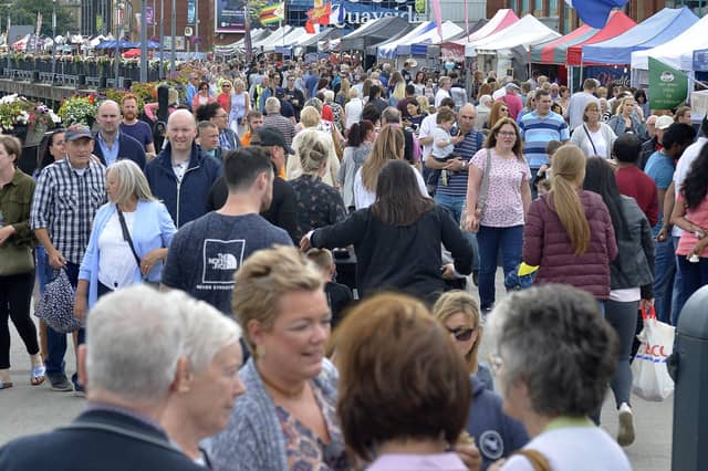 Large crowds visited the Foyle Maritime Festive on Saturday last. DER2818GS047