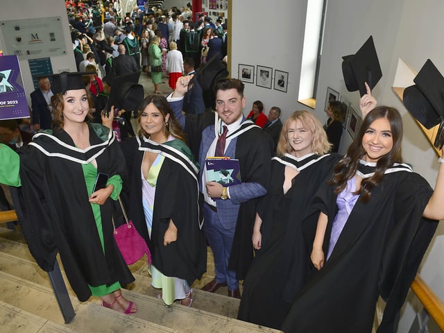 Pacemaker Press Thursday 7th July 2022: Ulster University Magee Graduations at the Millennium Forum. Maria Boyle from Downpatrick Lara O' Donnell from Donegal , Ashley Smith, Clodagh May, Emma Mc Glinchey from Enniskillen pictured before the graduation in Derry. Picture By Arthur Allison: Pacemaker Press