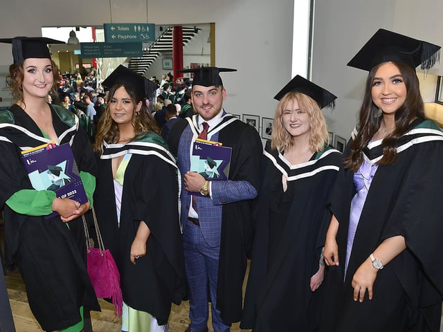 Pacemaker Press Thursday 7th July 2022: Ulster University Magee Graduations at the Millennium Forum. Maria Boyle from  Downpatrick Lara O' Donnell from Donegal , Ashley Smith, Clodagh May, Emma Mc Glinchey from Enniskillen pictured before the graduation in Derry. Picture By Arthur Allison: Pacemaker Press