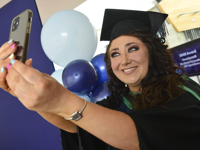 Leanne Bradley from Derry Graduates in Social Work pictured before the graduation in Derry. Picture By Arthur Allison: Pacemaker Press