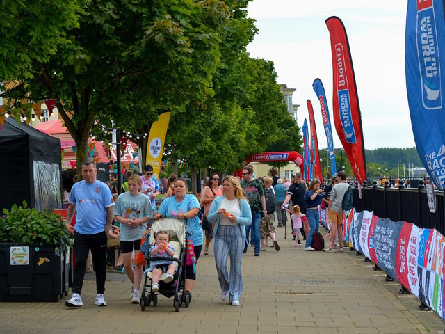 People pictured at the Legenderry Street Food Festival held along the Foyle Embankment over the weekend. Photo: George Sweeney. DER2228GS – 047