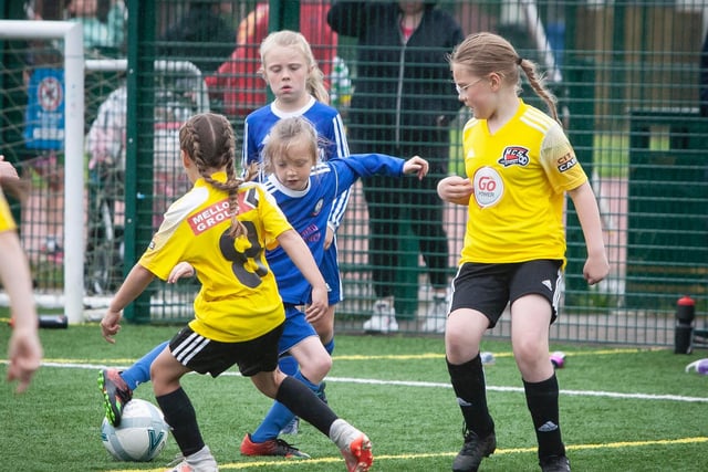 Action from the Girls u-9 game between Maiden City and Buncrana Hearts.