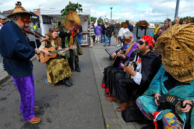 Traditional music performers at the Foyle Maritime Festival. Photo: George Sweeney.  DER2229GS – 006