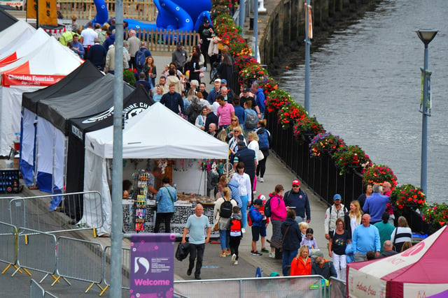 People at the Foyle Maritime Festival. Photo: George Sweeney.  DER2229GS – 002