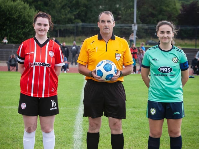 Sion Swifts and Derry City team captains pictured with the match referee before kick-off in the U16 final.