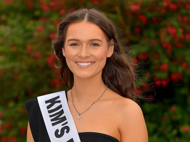 Tegan Long sponsored by Kim’s Mobile Hair. Photo: George Sweeney. DER2229GS – 064