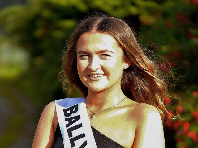 Chloe Doherty sponsored by the Ballyliffin Hotel. Photo: George Sweeney. DER2229GS – 073