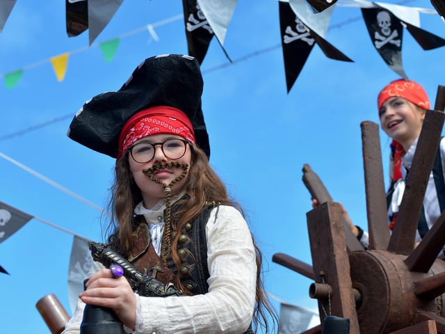 The ‘Pirates of the Caribbean’ float won the first prize, for floats, at the Clonmany Festival Parade held on Sunday afternoon last. Photo: George Sweeney. DER2231GS – 014