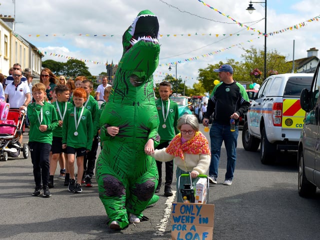 First prize for fancy dress went to Penny and Katie O’Donnell  for  ‘I only went for a loaf’ at the Clonmany Festival Parade held on Sunday afternoon last. Photo: George Sweeney.  DER2231GS – 006