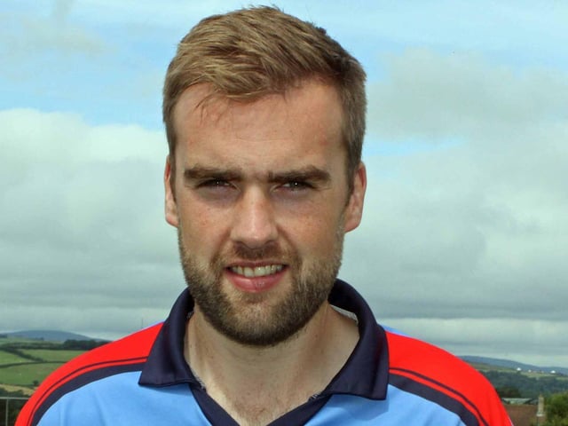 Ryan Hunter is a left-handed batsman.