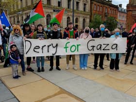Hundreds of people gathered in Guildhall Square, on Saturday afternoon last, in solidarity with the people of Palestine. Photo: George Sweeney.  DER2119GS – 026