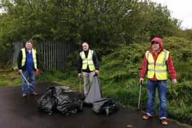 Members of the Pearse Starrs Cumann (Brandywell & Bishop Street ) and Martin McGuinness Cumann Bogside involved in an environmental litter picking clean up- out ‘the line’ on the banks of the River Foyle on Saturday morning past.
