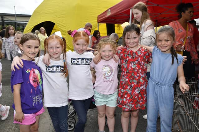 Seraphine, Shannon, Lily, Saoirse, Niamh and Grace were pictured during a previous 'Wan Big Street Party' at Central Drive. DER3419-110KM