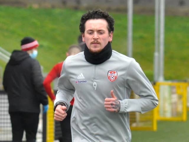 David Parkhouse joins Ballymena United.