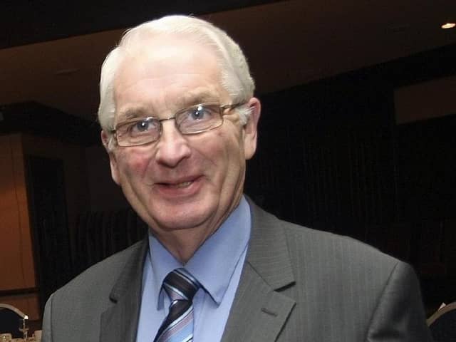 Bernard McGuinness. (1111GM06)