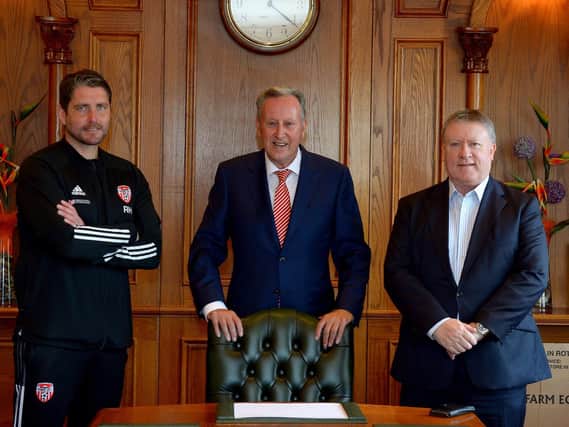 Derry City FC manager Ruaidhri Higgins and Chairman Philip O’Doherty pictured with the club’s new Honorary President Paul Diamond (centre). Photo: George Sweeney. DER2136GS – 084