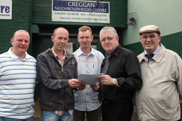 2007 - SDLP Councillor Jim Clifford on right with SF Councillor Kevin Campbell, Sean McMonagle, Neighbourhood Management team, Philip Meenan, NIHE, and James McIvor, Derry City Council.. (2407C11)