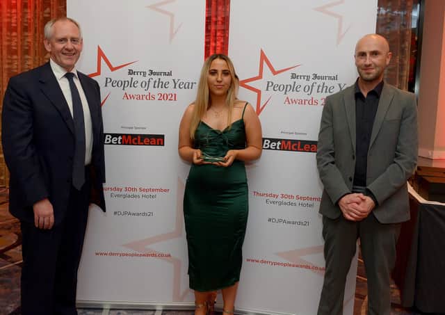 Derry Journal Editor’s Choice Award winner Tamzin White pictured with Paul McLean (on the left) from Principal Sponsor BetMcLean and Brendan McDaid, Editor of the Derry Journal. Photo: George Sweeney. DER2139GS – 061