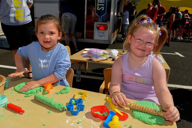Saoirse and Leah pictured at the Gasyard Féile’s Big Bog BBQ on Saturday afternoon last.  Photo: George Sweeney.  DER2232GS – 073
